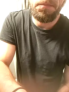 Snapshot of bigdickdaddy2184 chatting on 03/03/25, 04:47 bigdickdaddy2184 online show from 03/03/25, 04:47