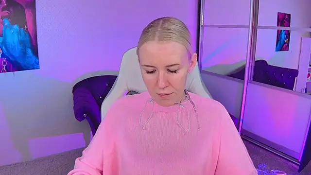 Selenatrend online show from 10/12/25, 12:15