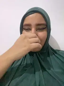 hannahayat online show from 01/02/25, 12:02