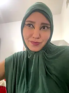 hannahayat online show from 09/17/25, 01:02