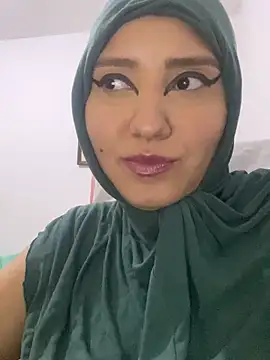 hannahayat online show from 09/22/25, 12:12