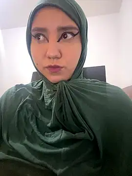 hannahayat online show from 01/11/26, 02:22