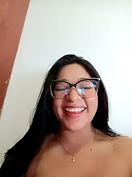 -VICKKY online show from 10/16/25, 01:50