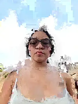 -VICKKY online show from 11/22/25, 01:43