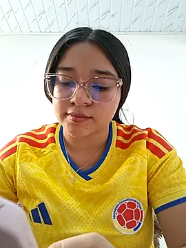 Snapshot of -VICKKY chatting on 07/07/26, 07:29 -VICKKY online show from 07/07/26, 07:29