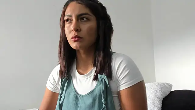 sofiaparker8 online show from 02/12/25, 09:11