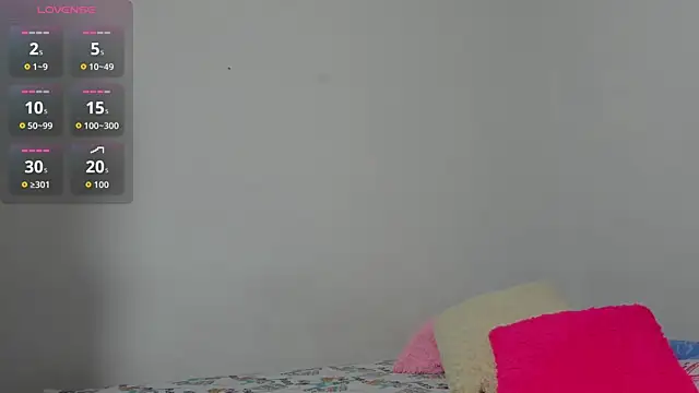 sofiaparker8 online show from 09/17/25, 09:16