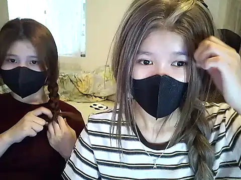 thithi8369 online show from 04/13/26, 02:50