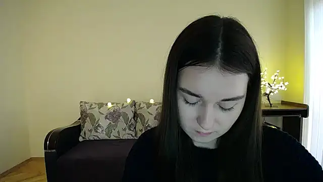 Pretty shy online show from 02/04/25, 12:00