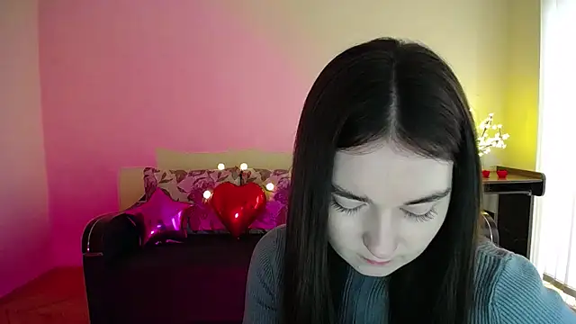 Pretty shy online show from 03/15/25, 09:41