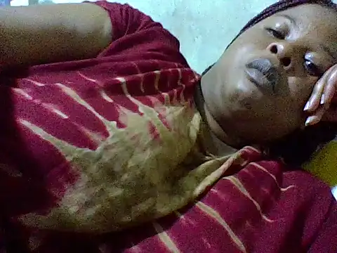 zoey10 online show from 10/20/25, 08:20