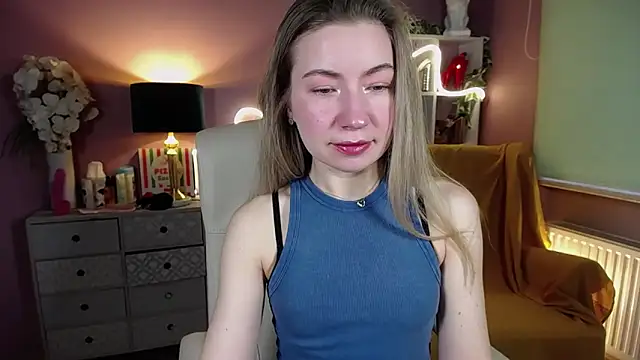 Snapshot of Mia_Tasty chatting on 02/11/25, 07:23 Mia Tasty online show from 02/11/25, 07:23