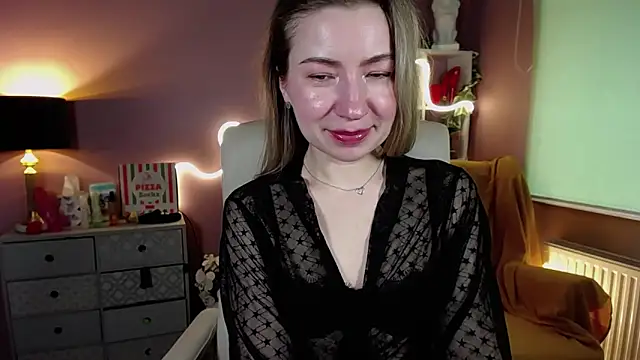 Snapshot of Mia_Tasty chatting on 02/24/25, 10:59 Mia Tasty online show from 02/24/25, 10:59