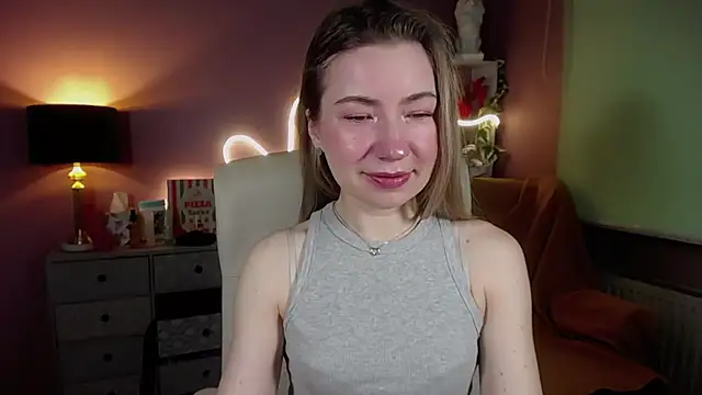 Snapshot of Mia_Tasty chatting on 02/28/25, 07:48 Mia Tasty online show from 02/28/25, 07:48