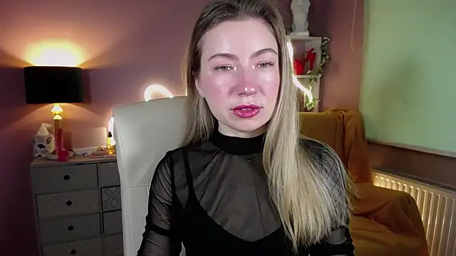 Snapshot of Mia_Tasty chatting on 03/12/25, 07:35 Mia Tasty online show from 03/12/25, 07:35