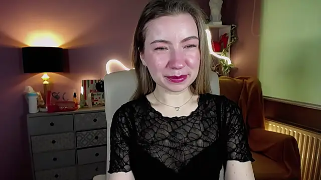 Snapshot of Mia_Tasty chatting on 03/21/25, 07:33 Mia Tasty online show from 03/21/25, 07:33