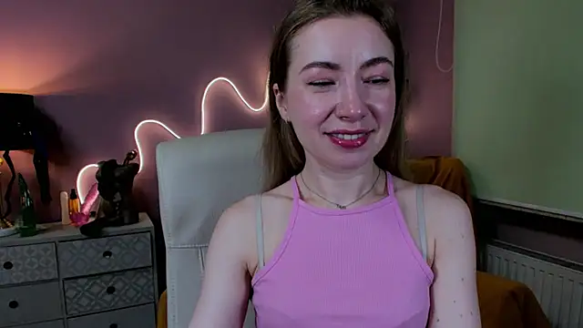 Snapshot of Mia_Tasty chatting on 09/11/25, 06:35 Mia Tasty online show from 09/11/25, 06:35