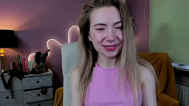 Snapshot of Mia_Tasty chatting on 09/28/25, 06:52 Mia Tasty online show from 09/28/25, 06:52