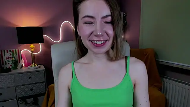 Snapshot of Mia_Tasty chatting on 11/29/25, 07:44 Mia Tasty online show from 11/29/25, 07:44