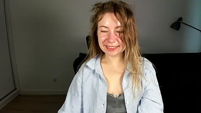 Snapshot of Mia_Tasty chatting on 02/25/26, 07:29 Mia Tasty online show from 02/25/26, 07:29