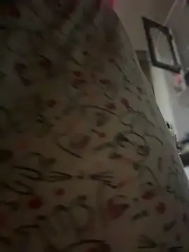 Snapshot of Emiily_lee chatting on 12/04/25, 07:28 Emiily lee online show from 12/04/25, 07:28