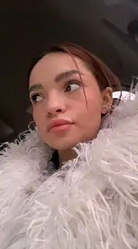 Snapshot of AnaWest chatting on 01/14/25, 05:30 AnaWest online show from 01/14/25, 05:30