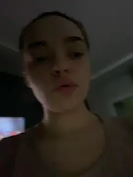 Snapshot of AnaWest chatting on 02/01/25, 03:39 AnaWest online show from 02/01/25, 03:39