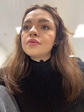 Snapshot of AnaWest chatting on 02/25/25, 05:52 AnaWest online show from 02/25/25, 05:52