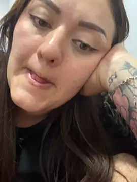 Sofiawilson  online show from 12/20/25, 11:45