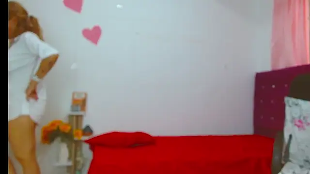 chantalsemenova1 online show from 07/16/26, 04:46