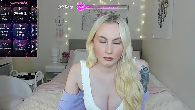 lunaraeXO online show from 01/20/25, 09:03