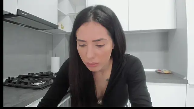 Emmapmg online show from 11/26/25, 10:38