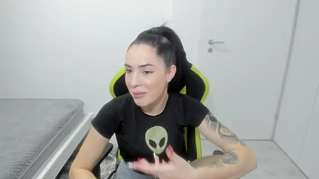 Emmapmg online show from 02/17/26, 10:34