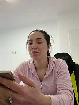 Emmapmg online show from 04/15/26, 07:04