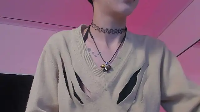 Snapshot of BonnieCute_ chatting on 02/18/25, 11:44 BonnieCute online show from 02/18/25, 11:44