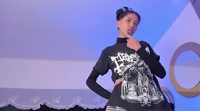 Snapshot of BonnieCute_ chatting on 02/25/25, 11:41 BonnieCute online show from 02/25/25, 11:41