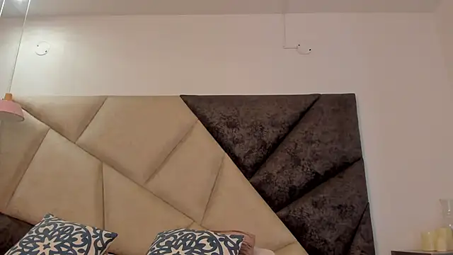 Snapshot of BonnieCute_ chatting on 10/06/25, 11:57 BonnieCute online show from 10/06/25, 11:57