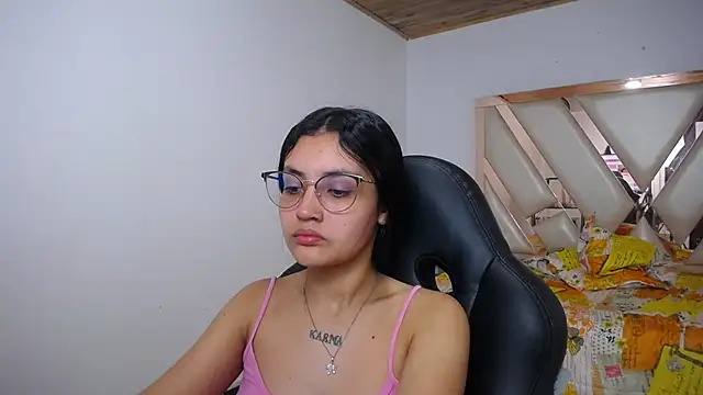 Snapshot of antonella_sweetlittle chatting on 12/30/24, 03:24 antonella sweetlittle online show from 12/30/24, 03:24