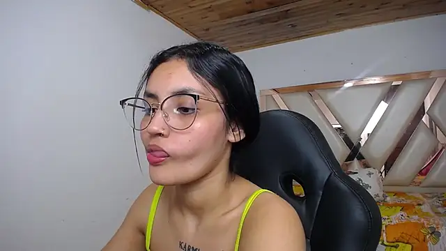 Snapshot of antonella_sweetlittle chatting on 01/05/25, 05:09 antonella sweetlittle online show from 01/05/25, 05:09