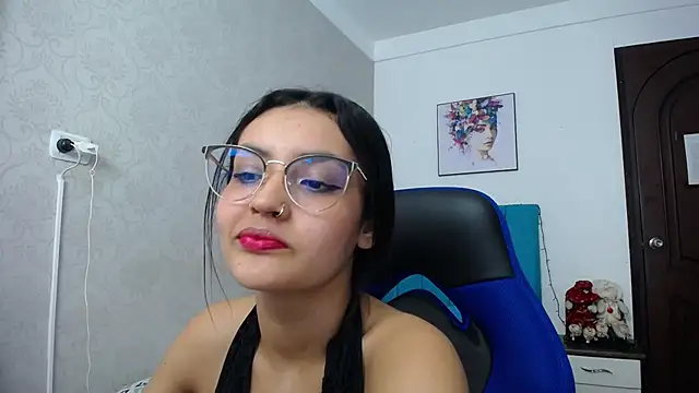 Snapshot of antonella_sweetlittle chatting on 01/07/25, 06:56 antonella sweetlittle online show from 01/07/25, 06:56
