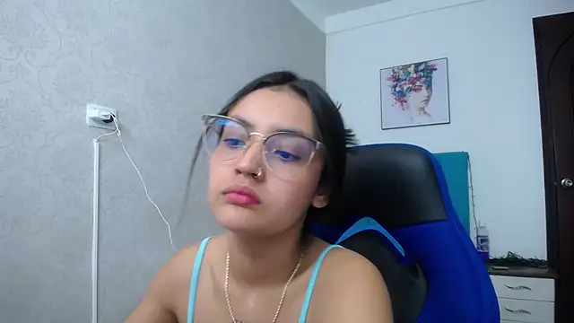 Snapshot of antonella_sweetlittle chatting on 01/16/25, 03:24 antonella sweetlittle online show from 01/16/25, 03:24