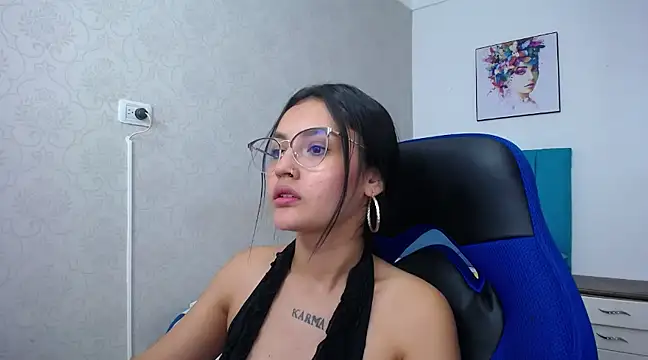 Snapshot of antonella_sweetlittle chatting on 02/20/25, 03:30 antonella sweetlittle online show from 02/20/25, 03:30
