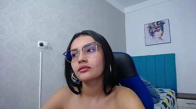 Snapshot of antonella_sweetlittle chatting on 02/22/25, 04:09 antonella sweetlittle online show from 02/22/25, 04:09