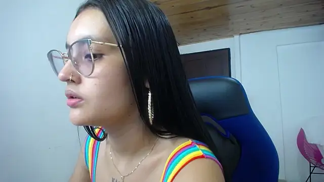 Snapshot of antonella_sweetlittle chatting on 09/21/25, 12:29 antonella sweetlittle online show from 09/21/25, 12:29