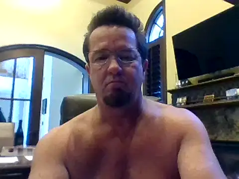 Snapshot of sluttydylan chatting on 12/12/24, 06:10 sluttydylan online show from 12/12/24, 06:10