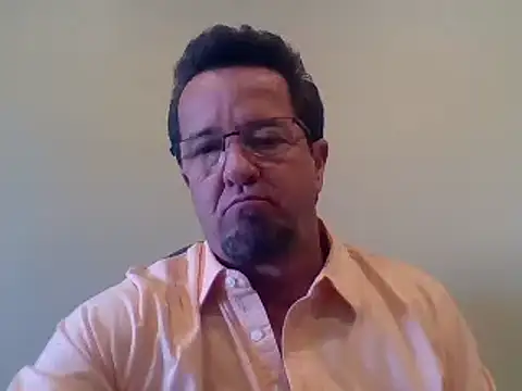 Snapshot of sluttydylan chatting on 12/19/24, 10:42 sluttydylan online show from 12/19/24, 10:42