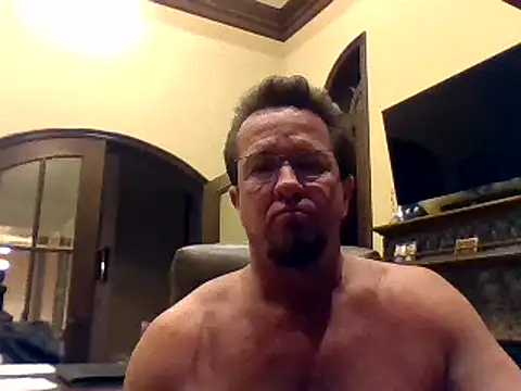 Snapshot of sluttydylan chatting on 01/11/25, 09:47 sluttydylan online show from 01/11/25, 09:47