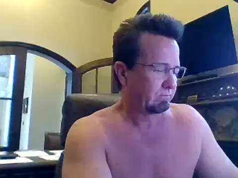 Snapshot of sluttydylan chatting on 02/08/25, 11:55 sluttydylan online show from 02/08/25, 11:55