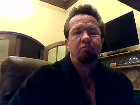 Snapshot of sluttydylan chatting on 02/10/25, 07:26 sluttydylan online show from 02/10/25, 07:26