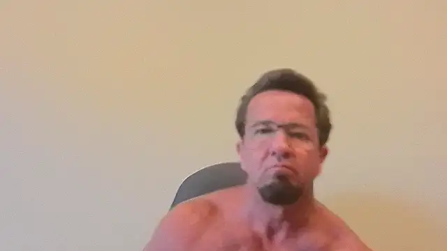 Snapshot of sluttydylan chatting on 11/20/25, 09:36 sluttydylan online show from 11/20/25, 09:36